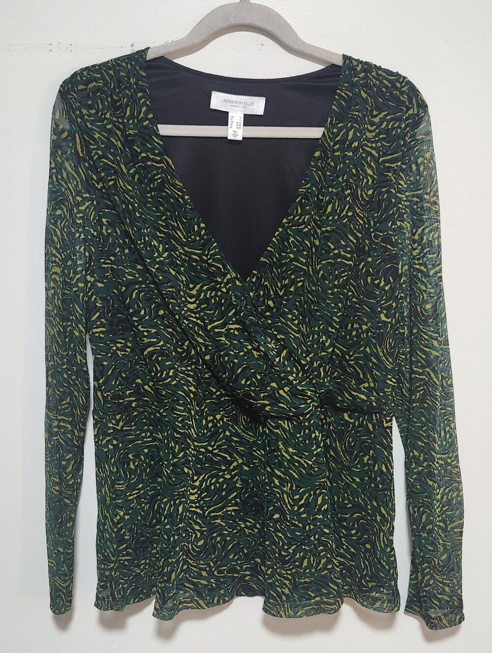 Addition Elle 🇨🇦 Green Patterned Women's Top